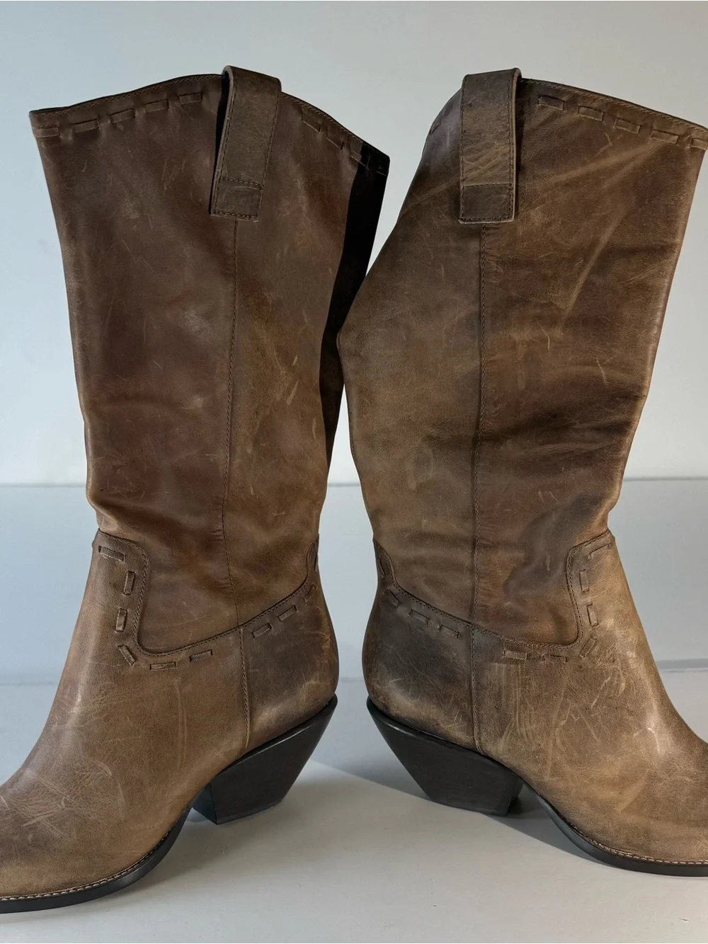BCBGirls Tubina Brown Leather Western Cowboy Boots Women’s 9B / 39